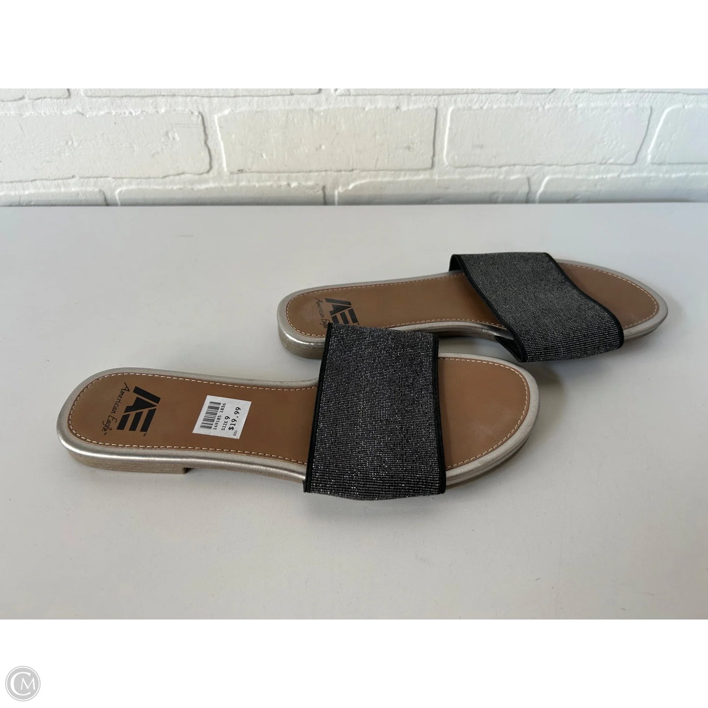 Sandals Flats By American Eagle In Black & Silver, Size: 9