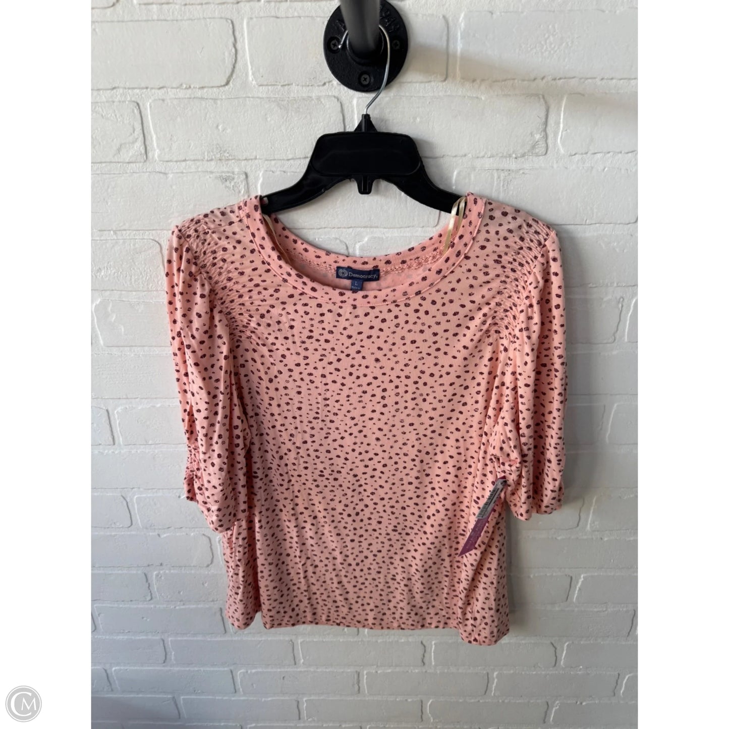 Top Short Sleeve By Democracy In Peach, Size: L