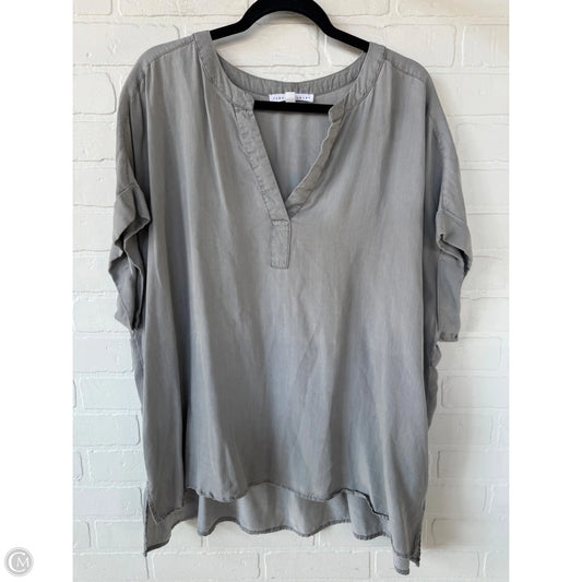 Top Short Sleeve By Jane And Delancey In Grey, Size: 2x
