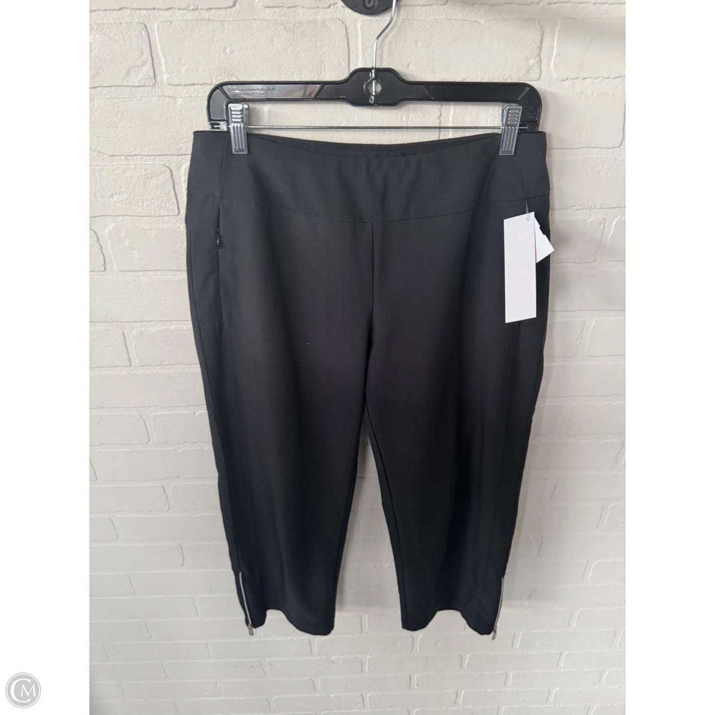 Athletic Capris By Tail In Black, Size: 10