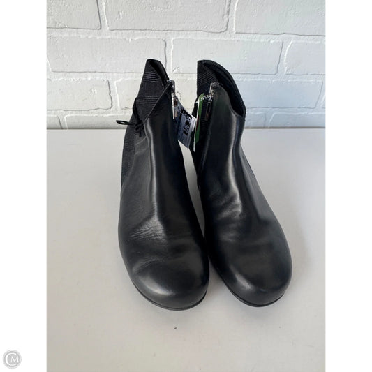 Boots Ankle Heels By Clothes Mentor In Black, Size: 7.5