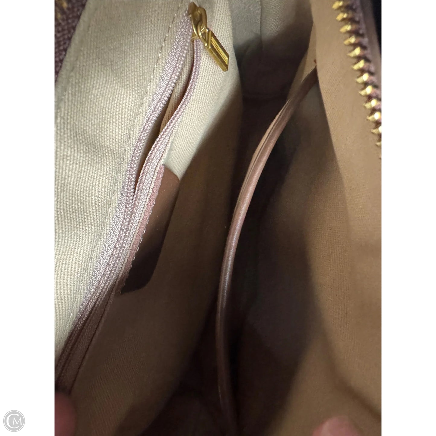 Handbag By Clothes Mentor, Size: Medium