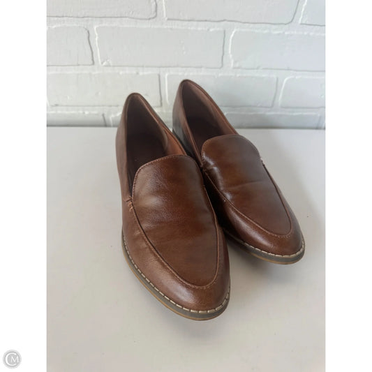 Shoes Flats By Indigo In Brown, Size: 9