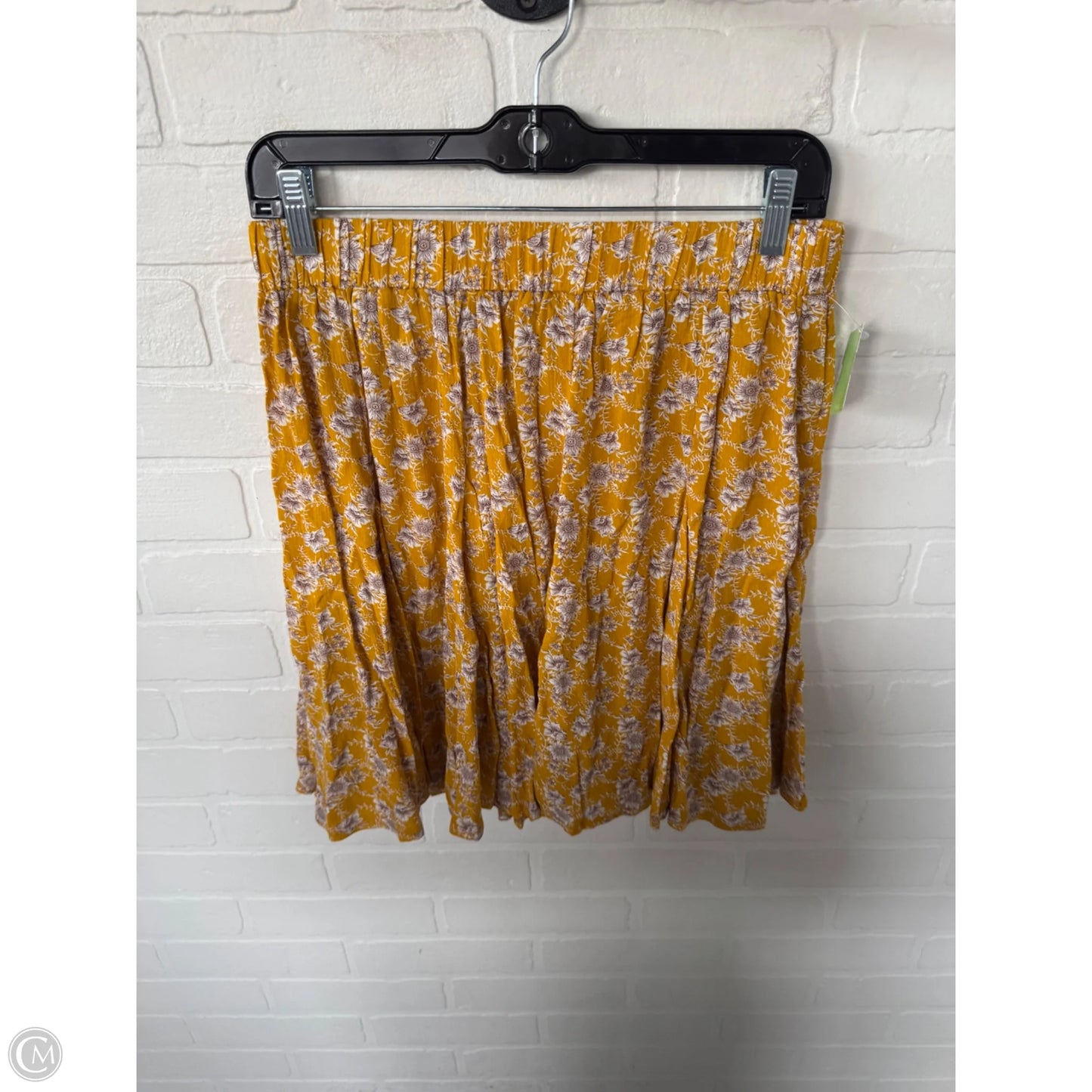 Skirt Mini & Short By Easel In Yellow, Size: 12