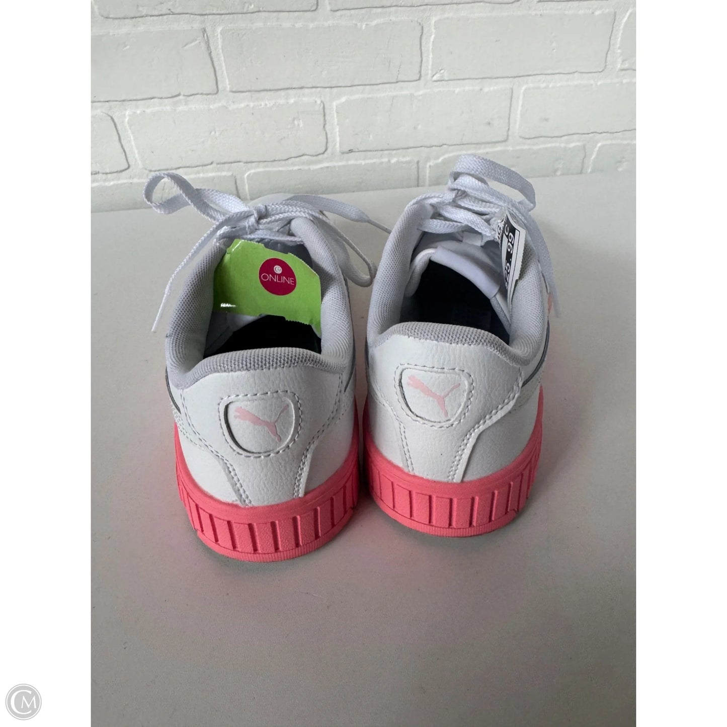 Shoes Sneakers By Puma In White, Size: 9.5