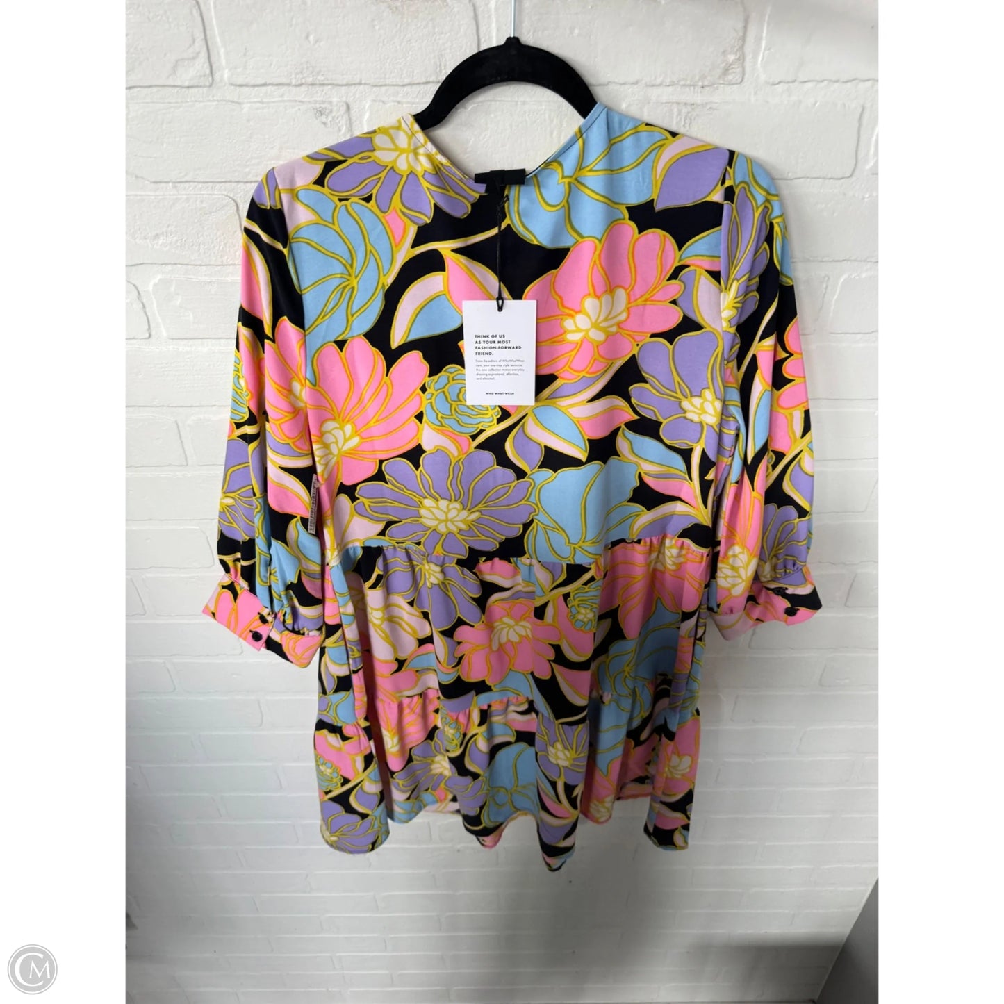 Dress Casual Short By Who What Wear In Black & Pink, Size: M