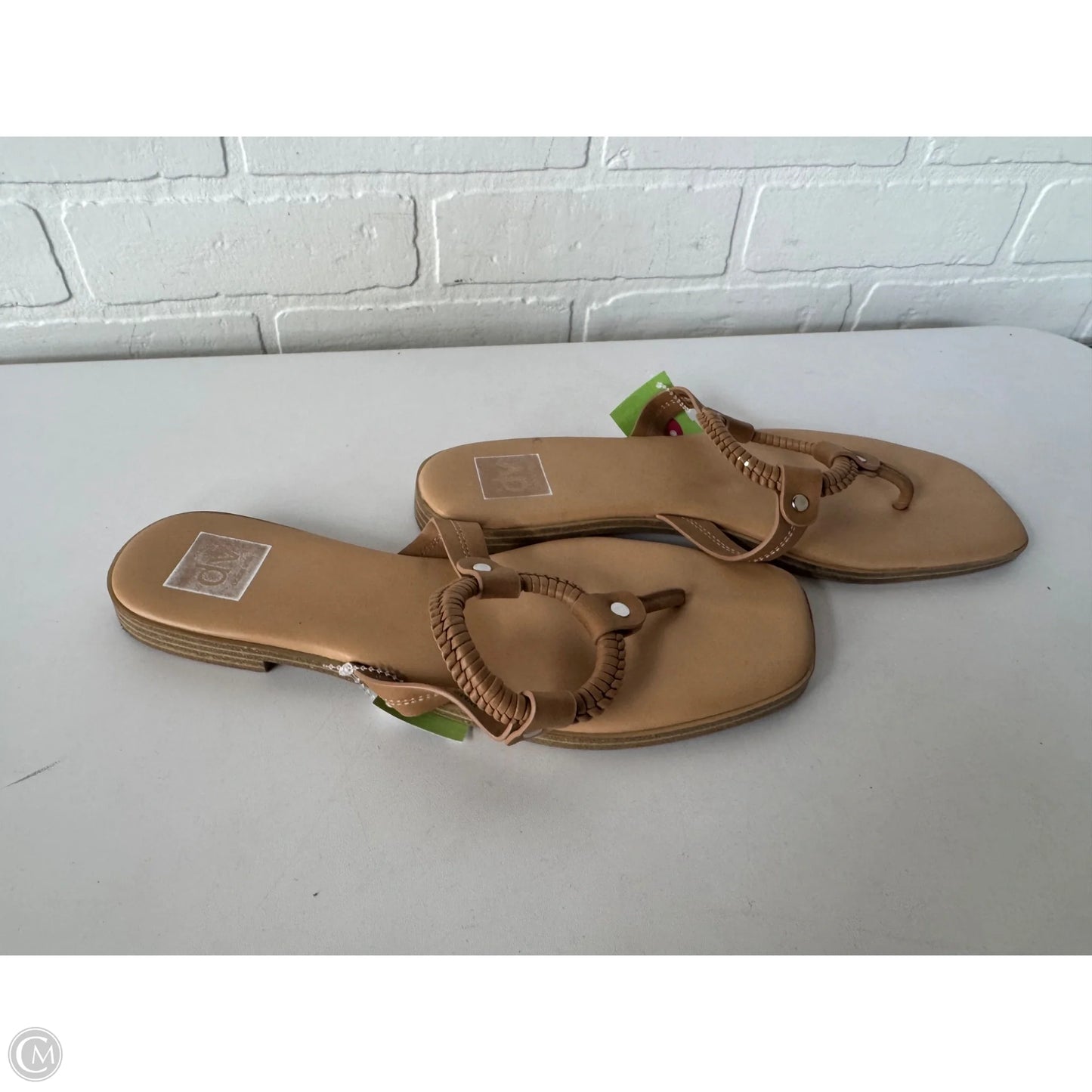 Sandals Flip Flops By Dolce Vita In Tan, Size: 10
