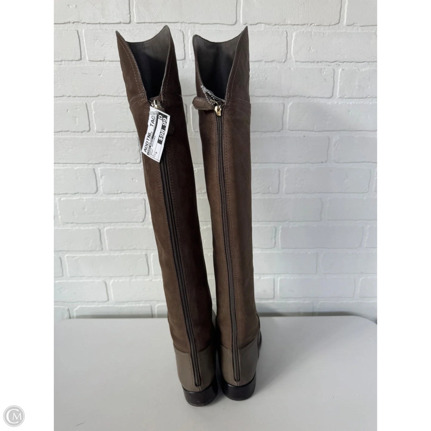 Boots Designer By Tory Burch In Brown, Size: 6