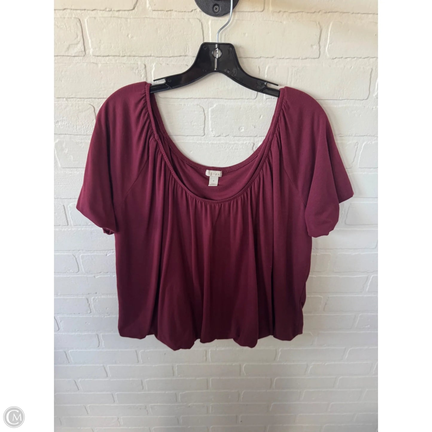 Top Short Sleeve By Hinge In Maroon, Size: M