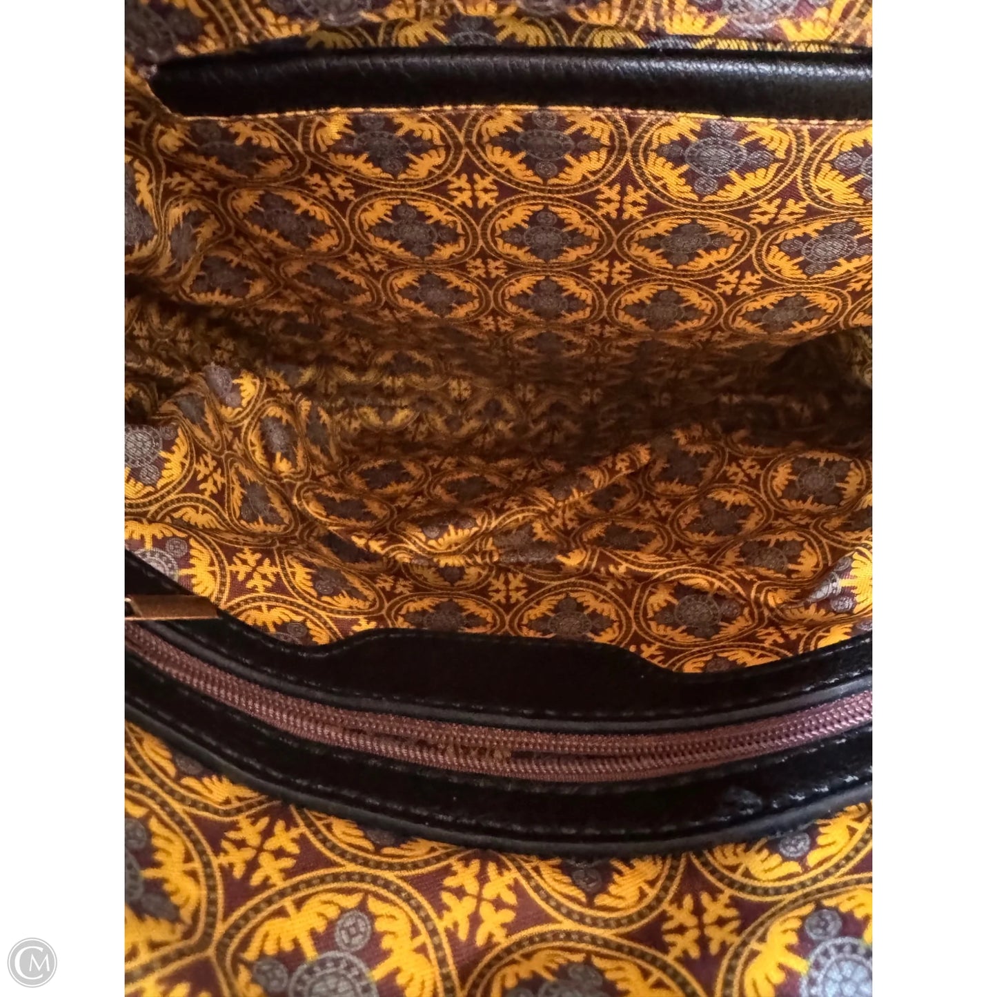 Crossbody By Clothes Mentor, Size: Medium