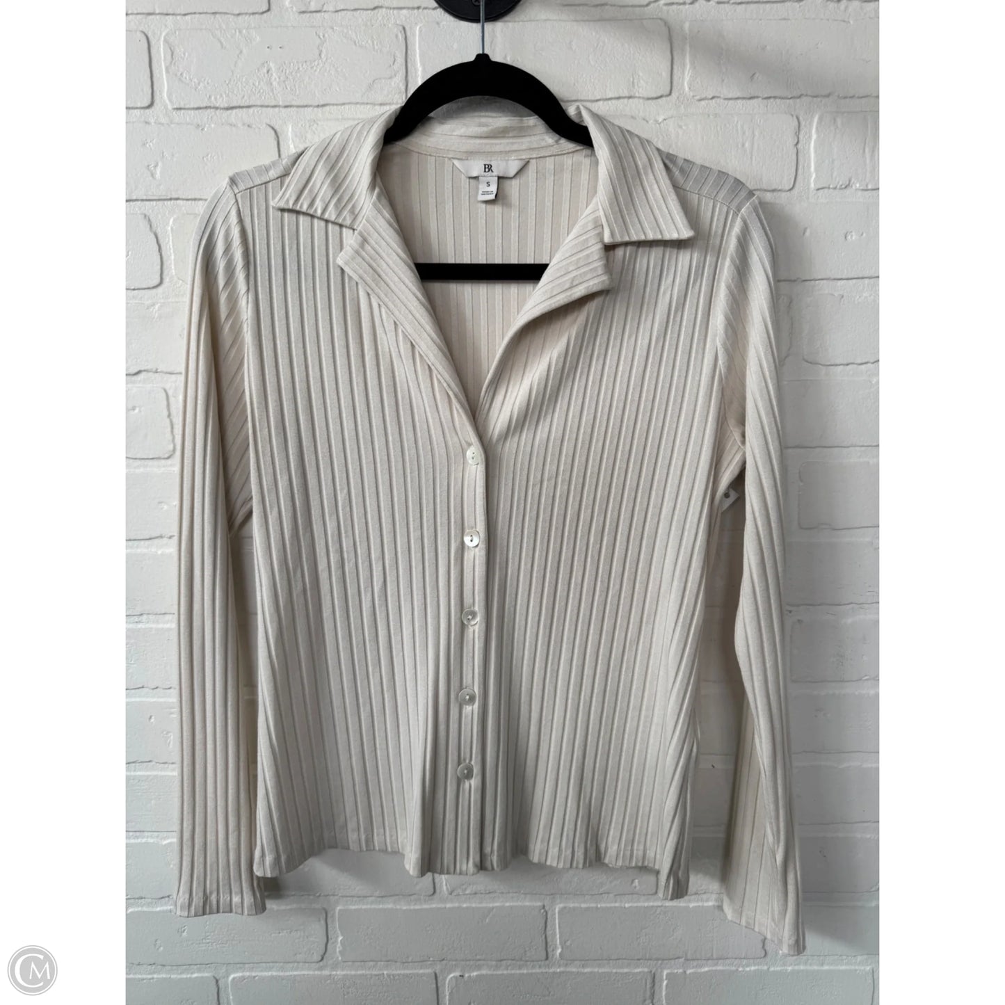 Top Long Sleeve By Banana Republic In Cream, Size: S