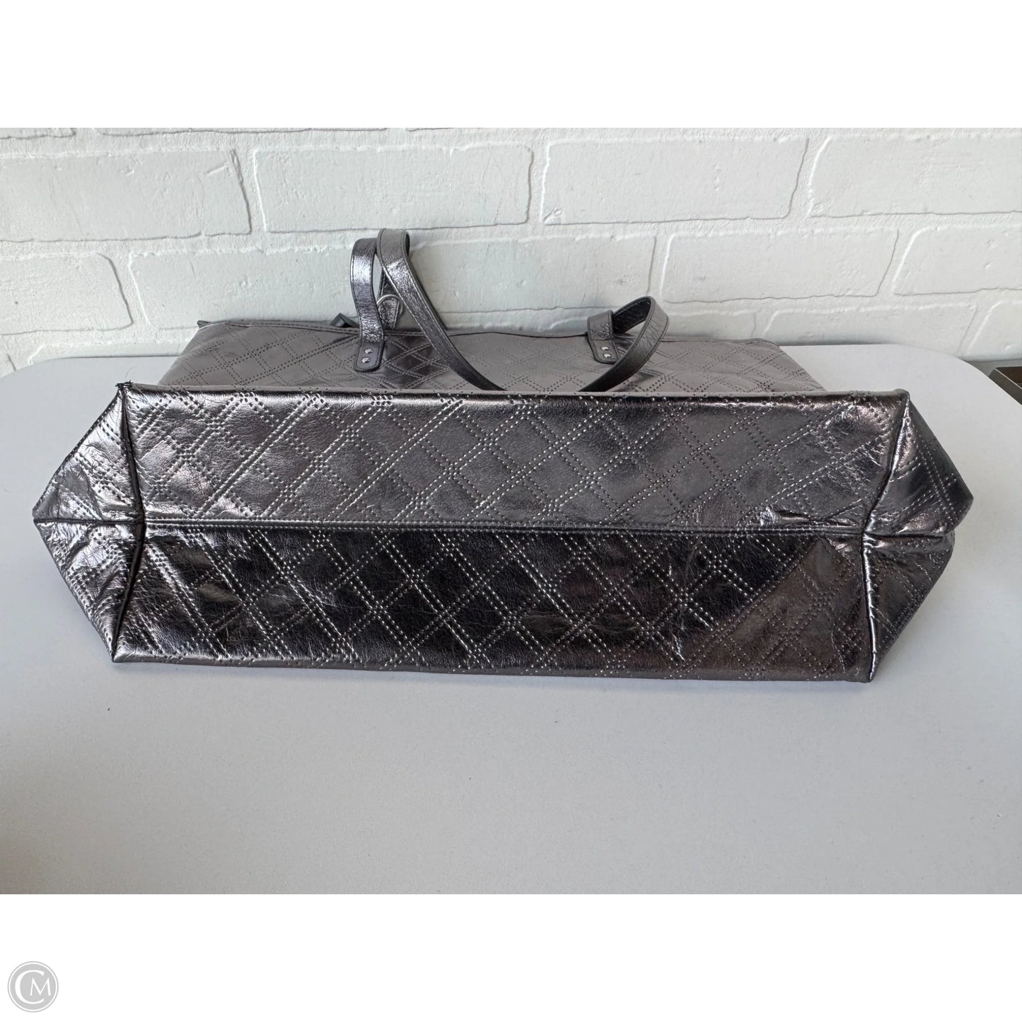 Tote By Clothes Mentor, Size: Large