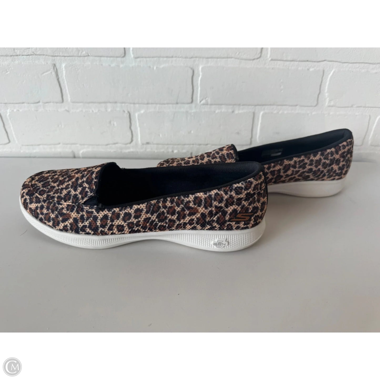 Shoes Flats By Skechers In Black & Brown, Size: 9