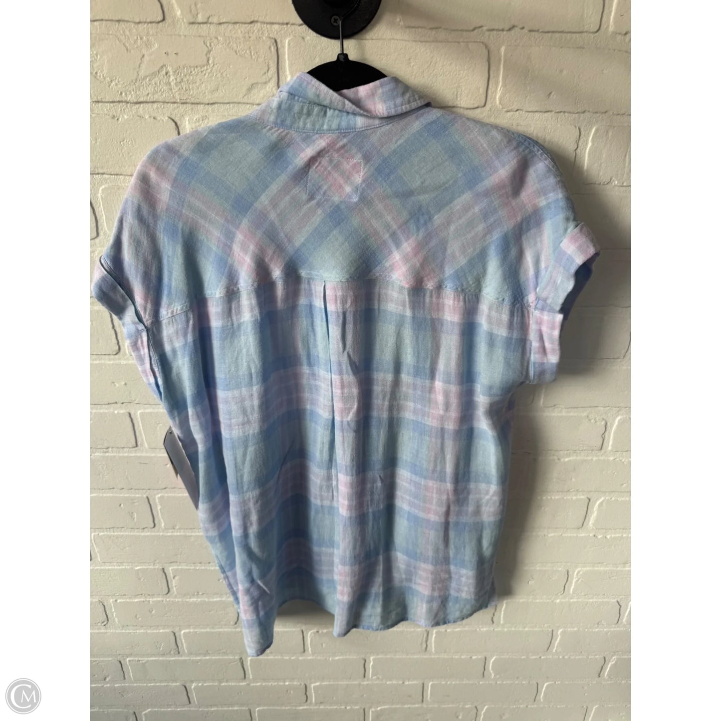 Top Short Sleeve By Rails In Blue & Pink, Size: M