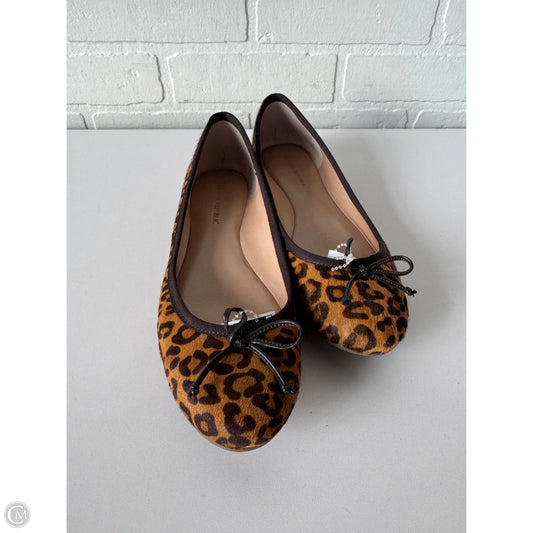 Shoes Flats By Banana Republic In Brown, Size: 7.5
