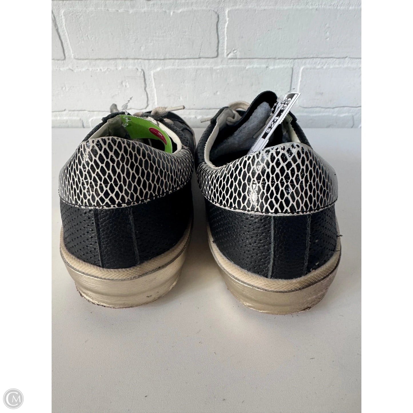 Shoes Sneakers By Dolce Vita In Black, Size: 9