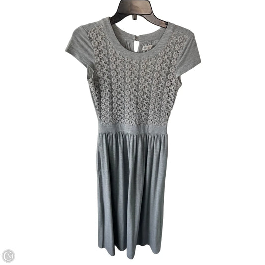 Dress Casual Maxi By Clothes Mentor In Grey, Size: Xs