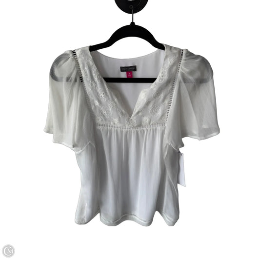 Top Short Sleeve By Vince Camuto In White, Size: Xs