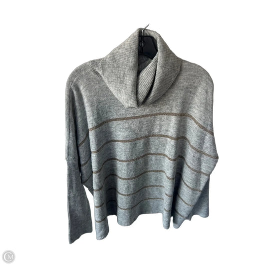 Sweater By Cupcakes And Cashmere In Grey, Size: M