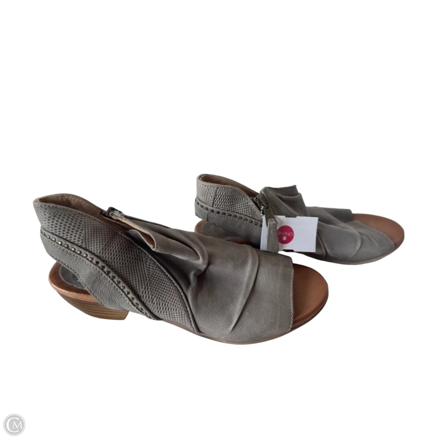 Shoes Flats By Miz Mooz In Grey, Size: 8.5