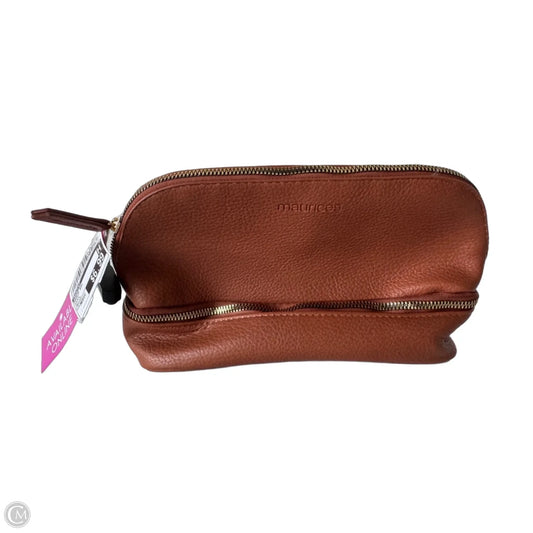 Makeup Bag By Maurices, Size: Medium