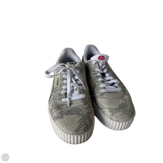 Shoes Sneakers By Puma In Grey & White, Size: 7