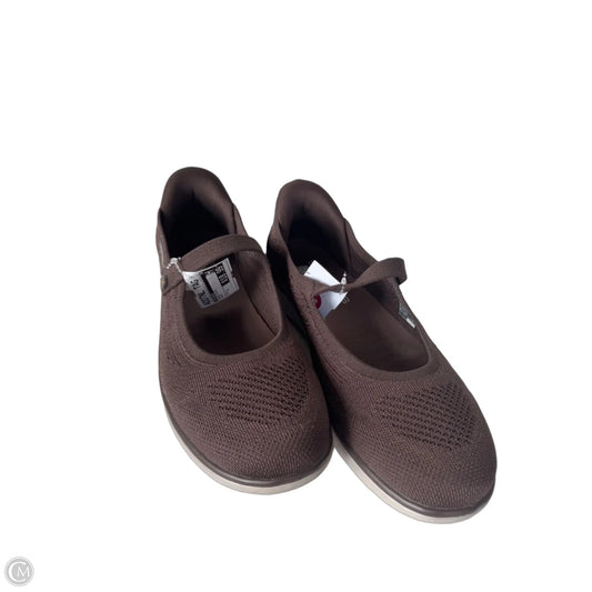 Shoes Flats By Skechers In Brown, Size: 11