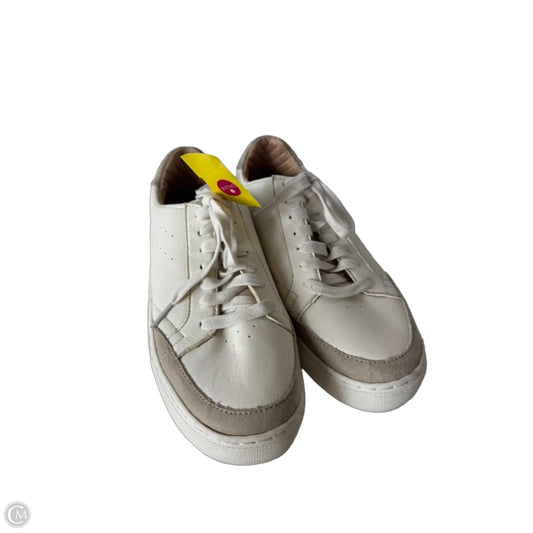 Shoes Sneakers By Dr Scholls In White, Size: 9.5