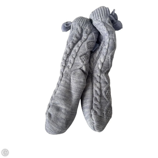 Socks Designer By Ugg In Purple, Size: Osfm