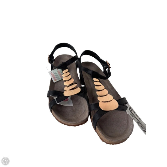 Sandals Flats By Mephisto In Black & Gold, Size: 8.5
