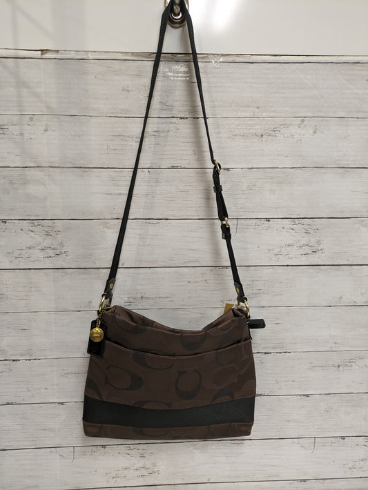 Moda Luxe Seychelle Shoulder Bag in Gray