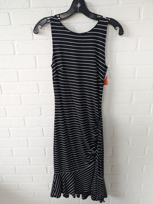 Dress Casual Maxi By White House Black Market  Size: Xs