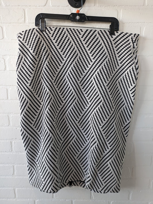 Skirt Midi By Lane Bryant  Size: 22
