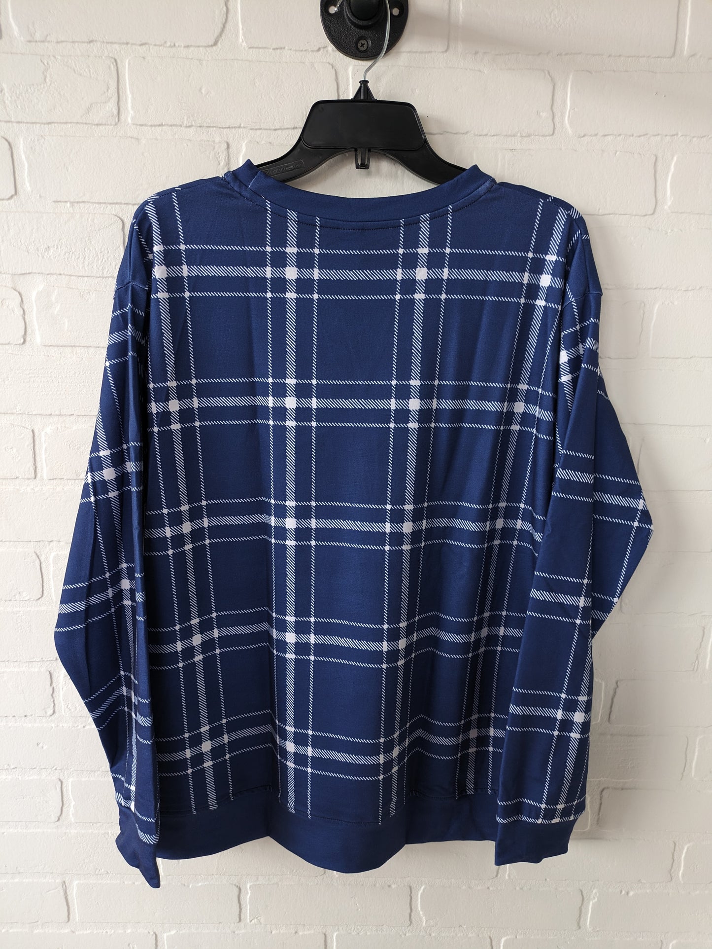 Top Long Sleeve By Cmf  Size: Xl