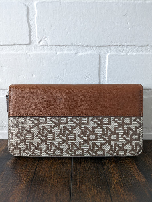 Wallet By Dkny  Size: Medium