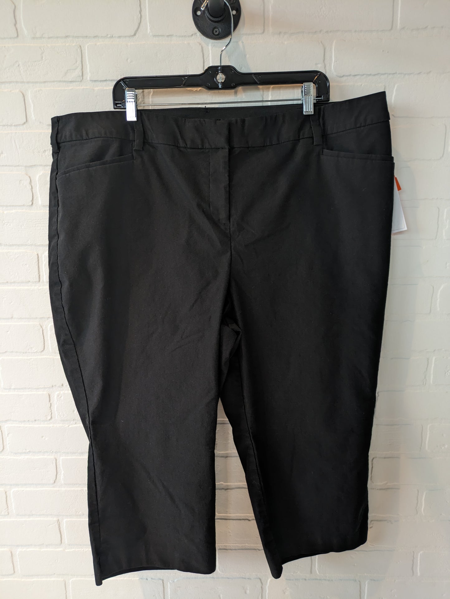 Pants Cropped By Lane Bryant  Size: 24