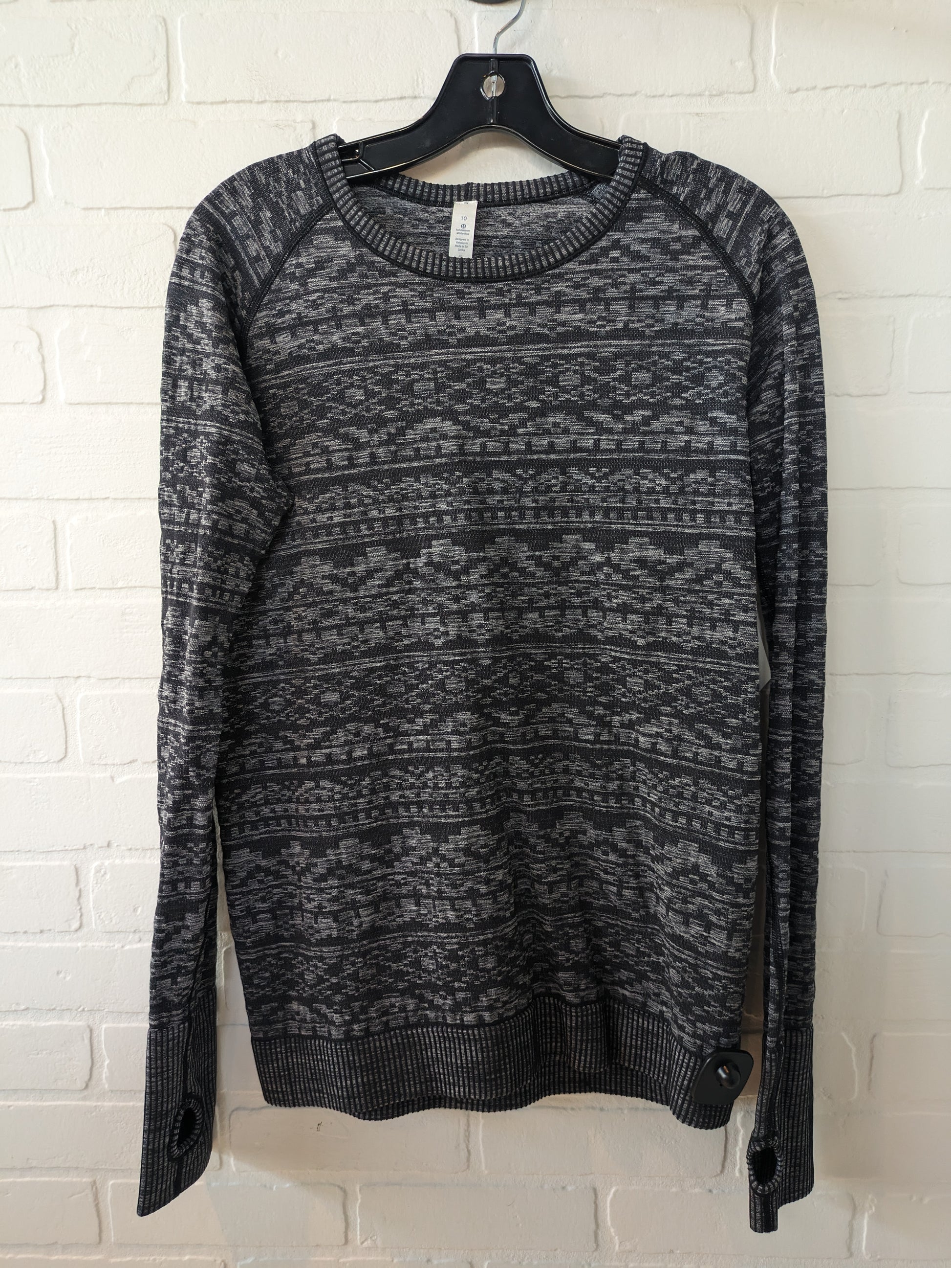 Athletic Top Long Sleeve Crewneck By Lululemon Size: 10 – Clothes Mentor  Lone Tree CO #216