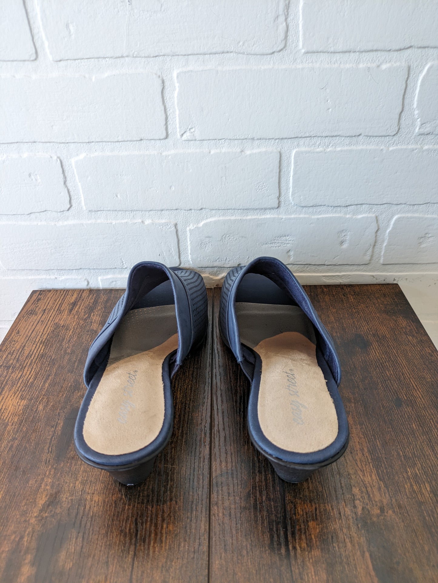 Shoes Flats Mule & Slide By Easy Street  Size: 8.5